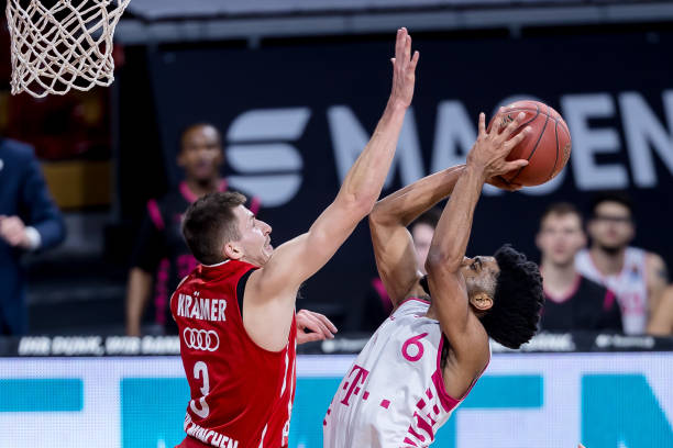 秀的球员和 秀的球员和