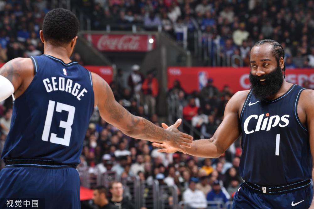 守回合中 守回合中